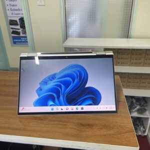 HP EliteBook x360 1040 G8: i7-1185G7, 32GB RAM, 512GB SSD, 14" FHD Touchscreen