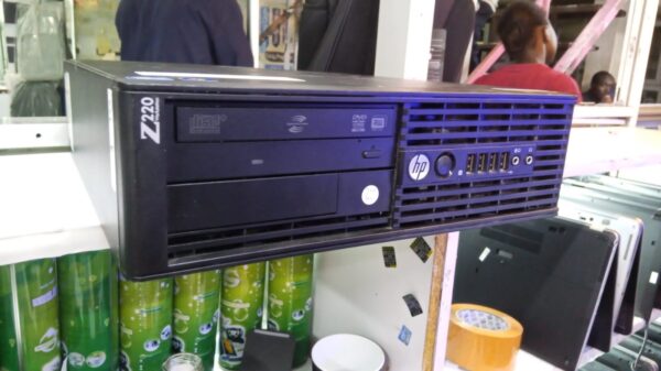 Hp Z220 Intel Core I5, 4 Gb Of Ram, 500 Gb Hard Drive Intel Uhd Graphics 630 Win 11 