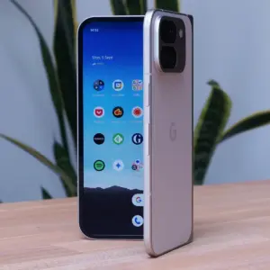Google Pixel 9 Pro Fold (256GB) 8" Color E-Ink, Tensor G4, 48MP Triple Camera, Gemini AI