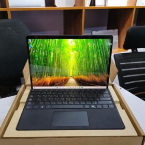 Microsoft Surface Pro 9 12th Gen Intel Core i7 16GB RAM 512GB SSD Touchscreen (Open Box)