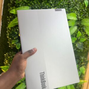 Lenovo ThinkBook 15 Gen 2 IIL 11th-Gen Intel Core i7-1165G7, 16GB RAM, 512GB SSD, 15.6" FHD screen Laptop Win 11 Pro - Image 2